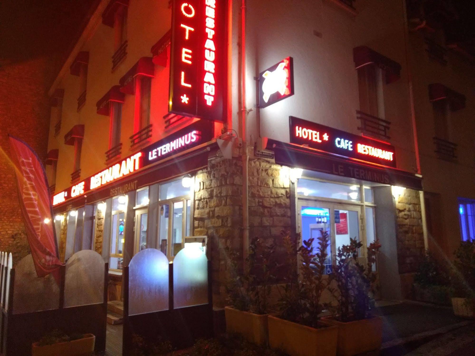 Terminus Fontainebleau Avon Exterior foto